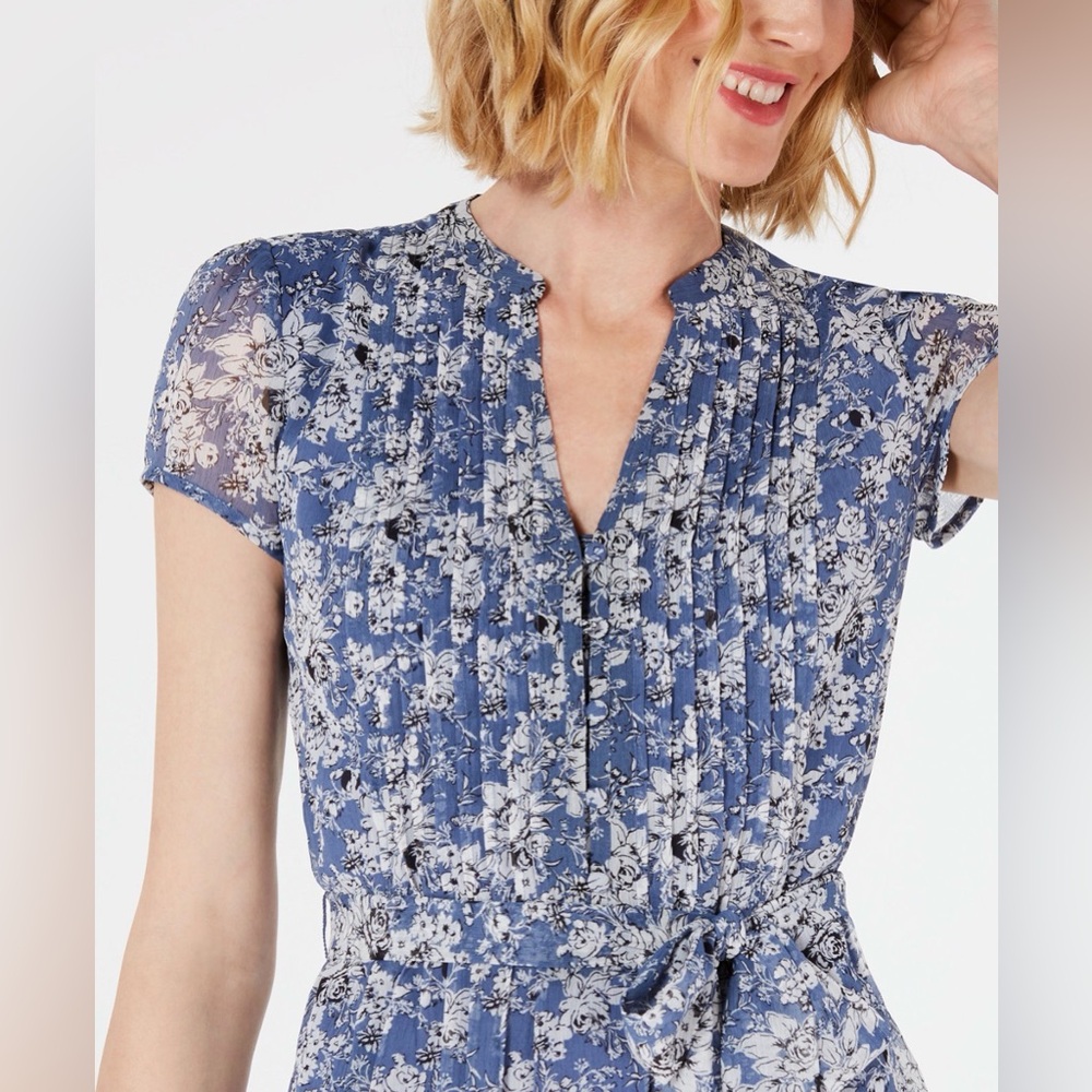MSK Petite Short-Sleeve Floral Blue/white Pintuck Dress size 10